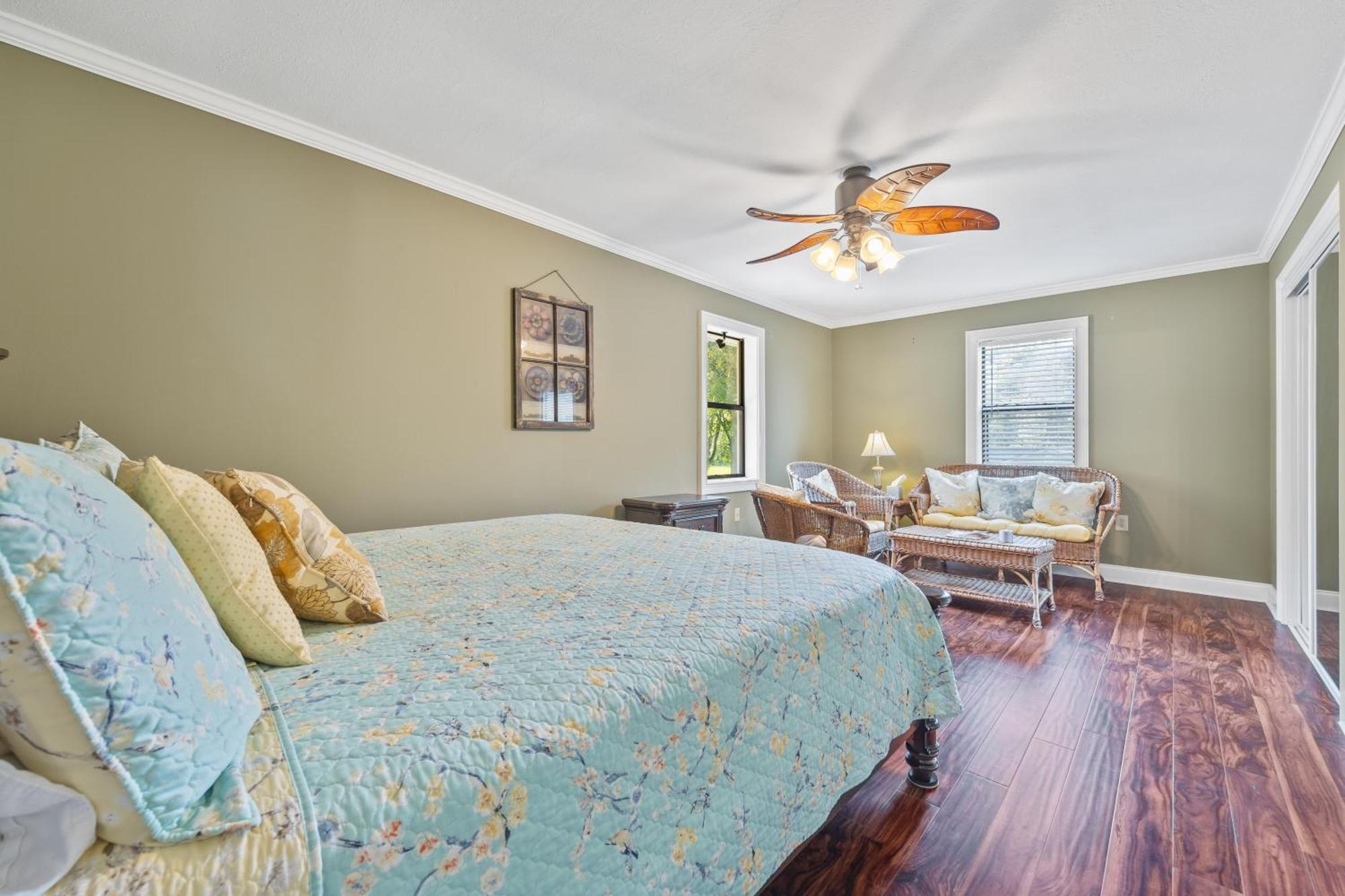 Family House With Lake Access Soaking Tub & Wi-Fi 格林斯伯勒 外观 照片